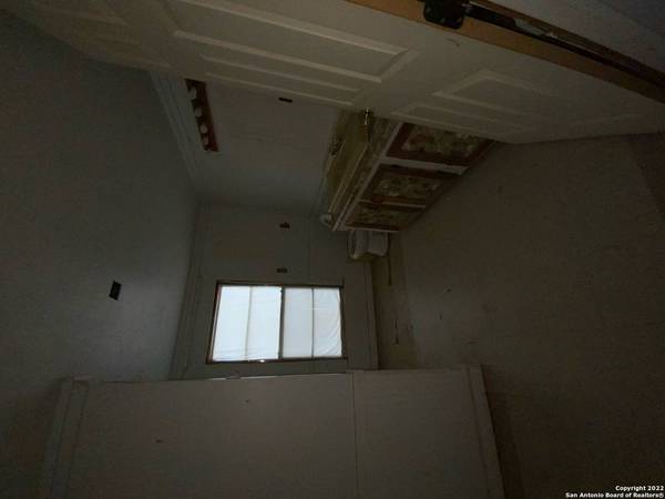 19290 FM 463, Devine, TX 78016-4000