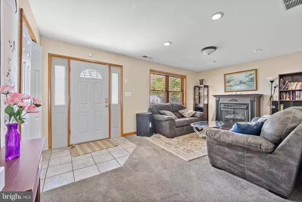 3601 WINDSOR DR, Bensalem, PA 19020