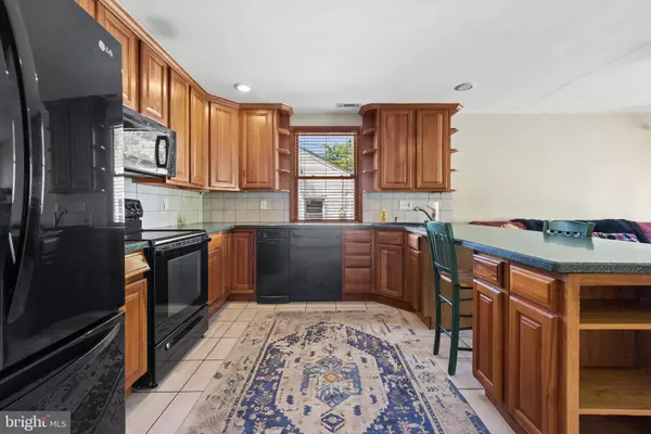 3601 WINDSOR DR, Bensalem, PA 19020