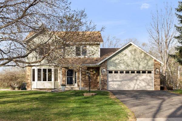 9398 Rosewood LN N, Maple Grove, MN 55369