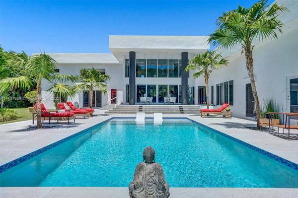 6500 SW 111th St, Pinecrest, FL 33156