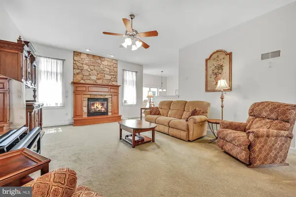 26 OAK KNOLL CIR, Lebanon, PA 17042