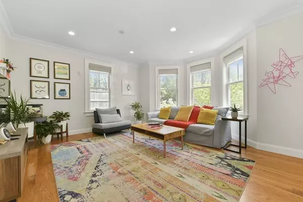 8 Cheshire #8, Boston, MA 02130