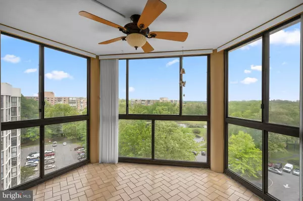 15115 INTERLACHEN DR #3-1015, Silver Spring, MD 20906