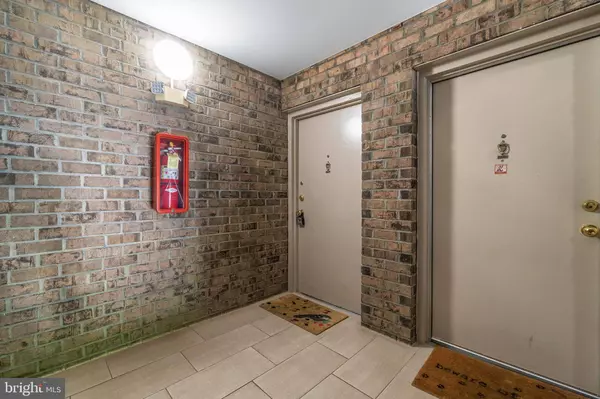 22 SILVERWOOD CIR #6, Annapolis, MD 21403