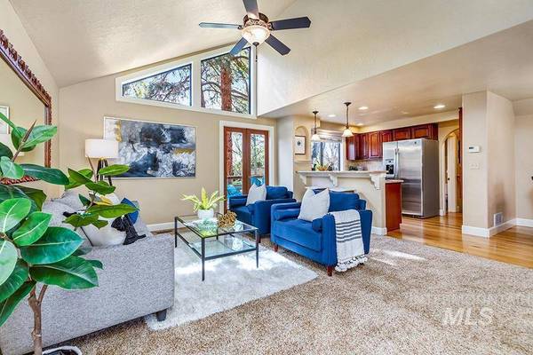 2411 W Compass Dr, Boise, ID 83702