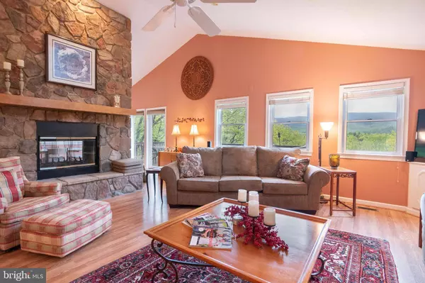 325 LAURA CT, Basye, VA 22810