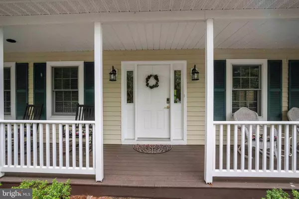 325 LAURA CT, Basye, VA 22810