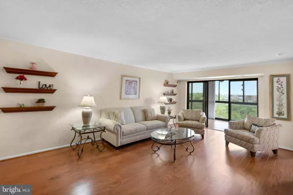 15115 INTERLACHEN DR #3-1015, Silver Spring, MD 20906