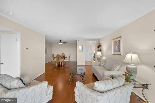 15115 INTERLACHEN DR #3-1015, Silver Spring, MD 20906