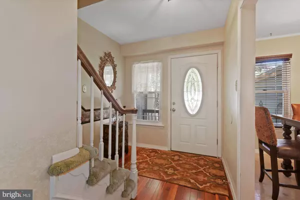 50 SOUTHGATE DR, Mount Laurel, NJ 08054