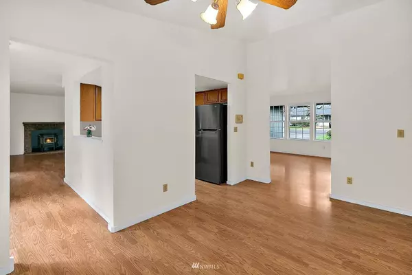 1120 Summerfield DR SE, Olympia, WA 98513