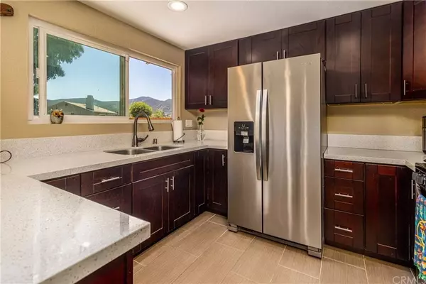 8409 Carlton Oaks DR, Santee, CA 92071