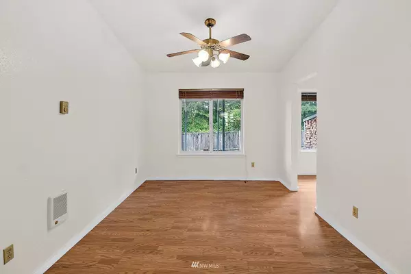 1120 Summerfield DR SE, Olympia, WA 98513