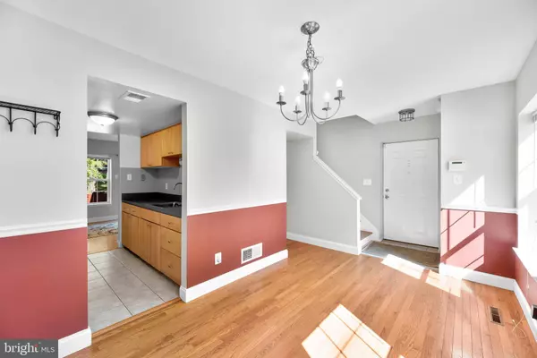 8747 HAYSHED LN #1-5, Columbia, MD 21045