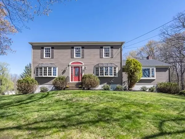 4 Brundrett Ave, Andover, MA 01810