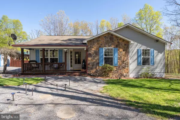 113 ROUNDTOP LANE, Berkeley Springs, WV 25411