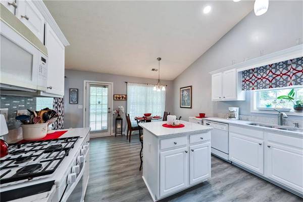 4036 McDowell DR, Acworth, GA 30101