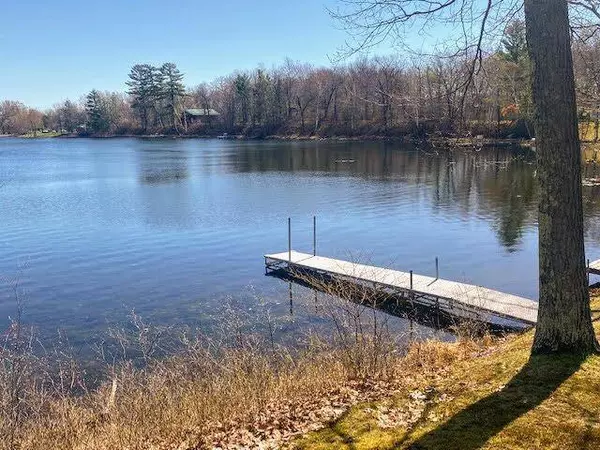 18562 Captive Lake RD, Garrison, MN 56450