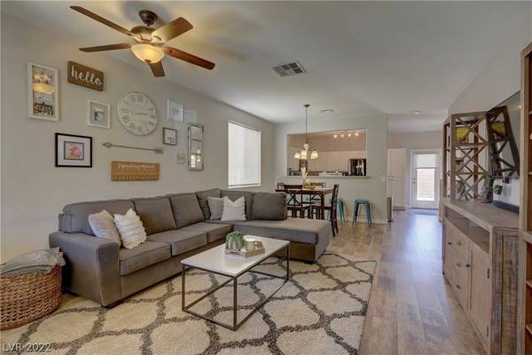 10156 Village Breeze Place, Las Vegas, NV 89183