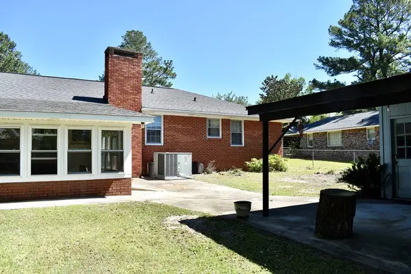 112 Lawrence St., Manning, SC 29102