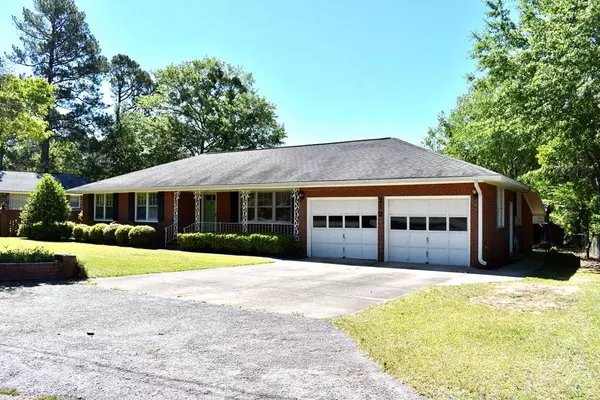 112 Lawrence St., Manning, SC 29102