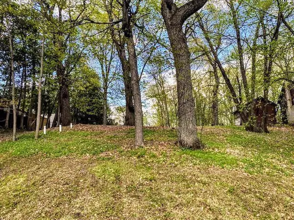 12480 Melody LN, Lindstrom, MN 55045