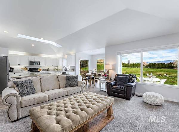 1824 E Cottontail Ct, Eagle, ID 83616