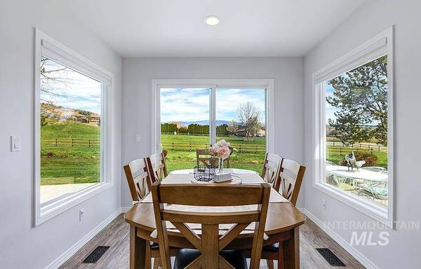 1824 E Cottontail Ct, Eagle, ID 83616