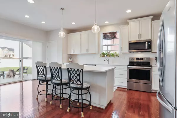 17 LAWRENCE RD, Gerrardstown, WV 25420