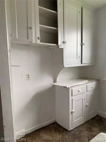 13910 LITTLEFIELD ST, Detroit, MI 48227