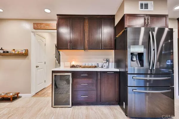 10561 Kerrigan Ct, Santee, CA 92071