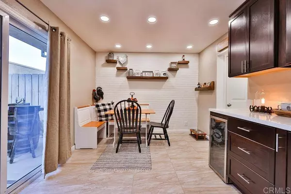 10561 Kerrigan Ct, Santee, CA 92071