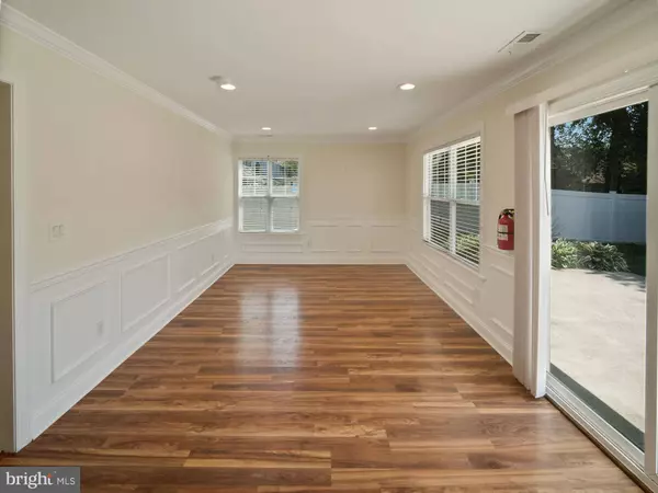 7 HOLMES LN, Marlton, NJ 08053