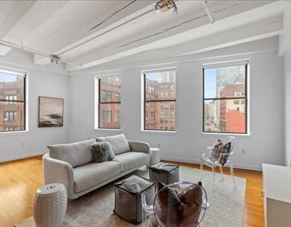 88 Kingston St #4A, Boston, MA 02111