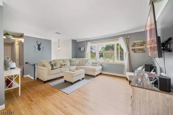 9 High Point Ter, Vernon Twp., NJ 07461