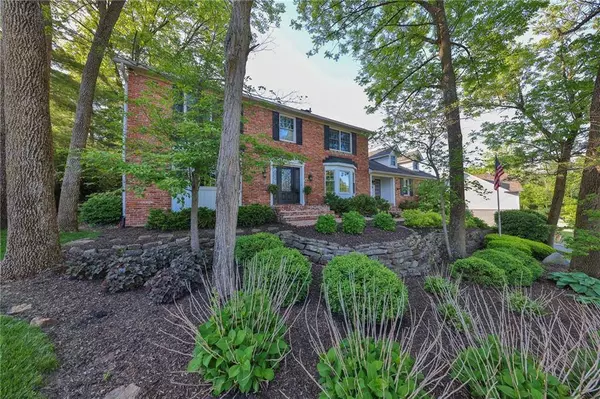 8636 Seaward LN, Indianapolis, IN 46256