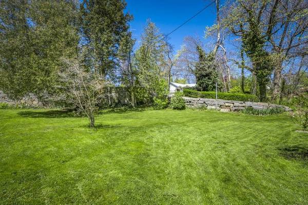 67 Langsford St, Gloucester, MA 01930