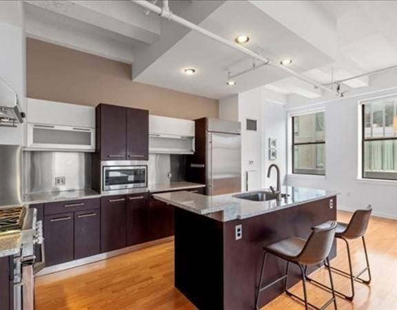 88 Kingston St #4A, Boston, MA 02111