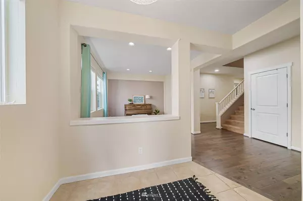 2229 166th AVE E, Lake Tapps, WA 98391