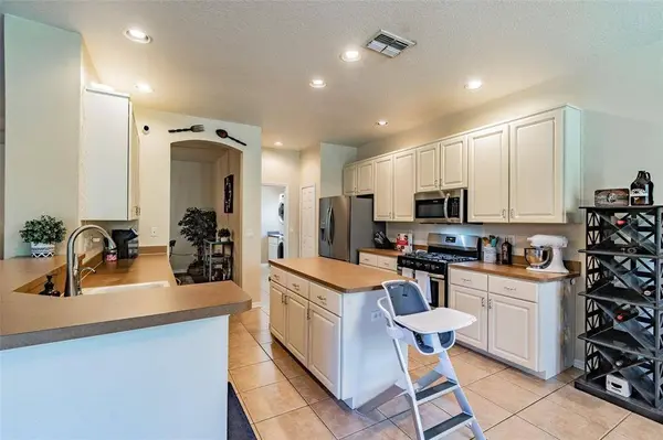 9616 GREENBANK DR, Riverview, FL 33569