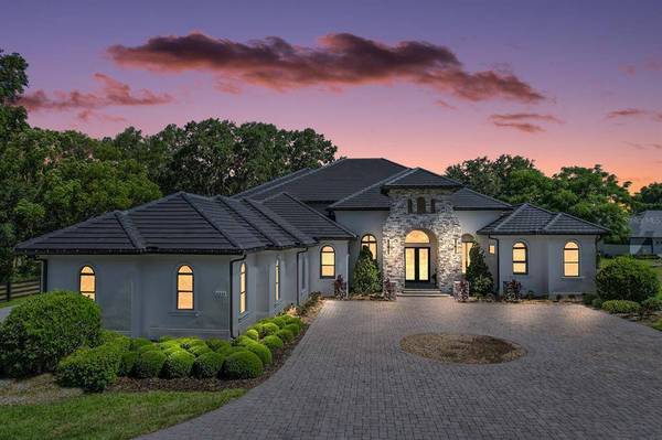 5211 DORA DR, Mount Dora, FL 32757