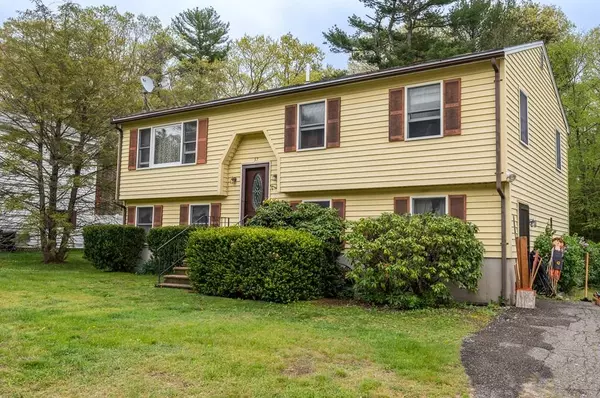 37 Jak Len Dr, Salisbury, MA 01952