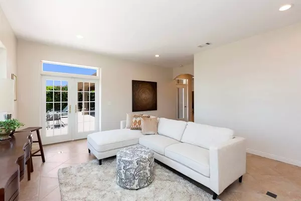 3444 Seacrest DR, Carlsbad, CA 92008