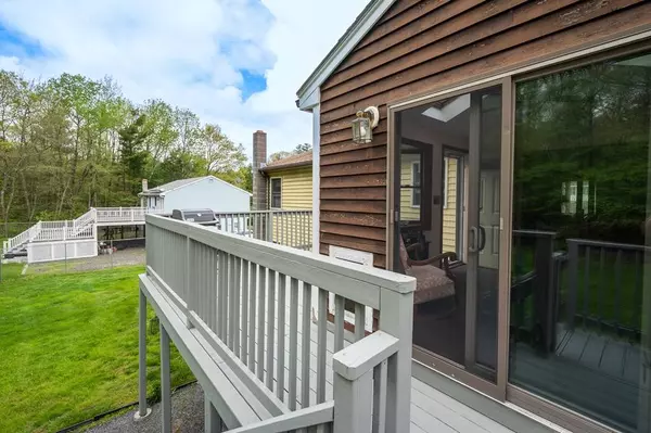 37 Jak Len Dr, Salisbury, MA 01952