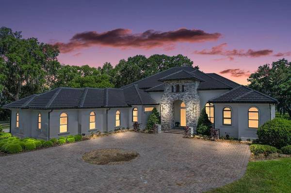 5211 DORA DR, Mount Dora, FL 32757