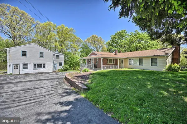 7450 CHAMBERS HILL RD, Harrisburg, PA 17111