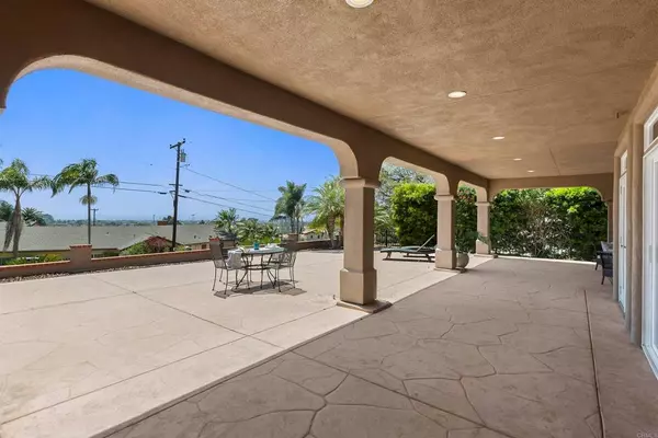 3444 Seacrest DR, Carlsbad, CA 92008