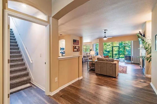 9616 GREENBANK DR, Riverview, FL 33569