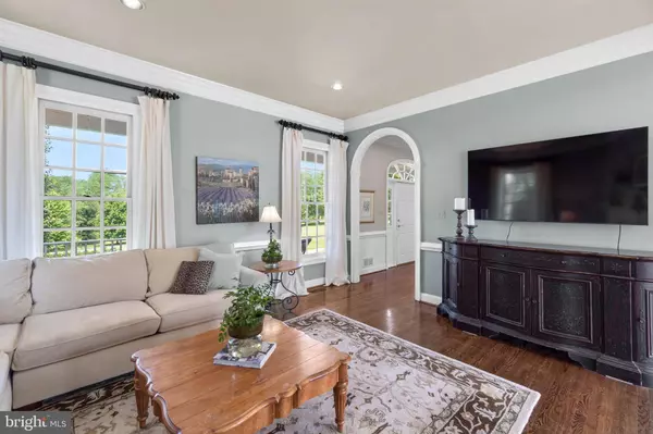 2881 HUNT VALLEY DR, Glenwood, MD 21738